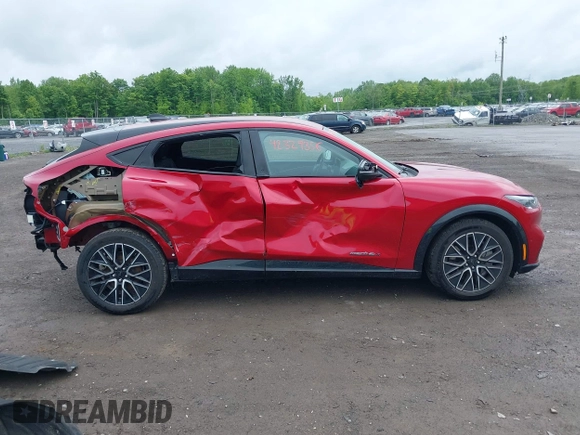 2024 Ford Mustang Mach-E Premium с VIN 3FMTK3SU7RMA32586, выставлен на аукционе IAAI как лот 42329356 с пробегом 5 090 миль миль и . История ставок и продаж доступна на DreamBid. Изображение 13.