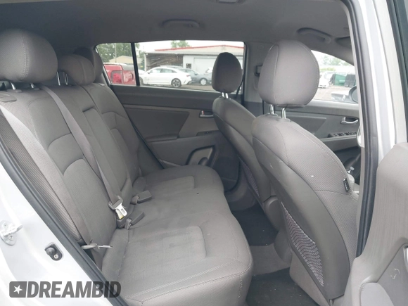 2011 Kia Sportage LX z VIN KNDPB3A24B7099054, wystawiony jako IAAI lot #42358614 z przebiegiem 211 143 mil mil oraz . Historia ofert i sprzedaży dostępna na DreamBid. Obrazek 8.