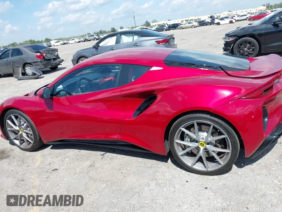2024 Lotus Emira First Edition z VIN SCCLEKAX6RHA24762, wystawiony jako IAAI lot #41706519 z przebiegiem 720 mil mil oraz . Historia ofert i sprzedaży dostępna na DreamBid. Obrazek 14.