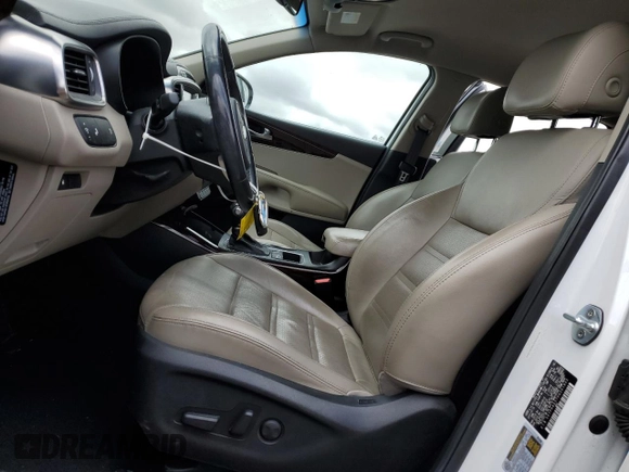 2017 Kia Sorento EX z VIN 5XYPH4A57HG301802, wystawiony jako Copart lot #55183885 z przebiegiem 128 064 mil mil oraz Szkoda całkowita • Salvage title. Historia ofert i sprzedaży dostępna na DreamBid. Obrazek 7.