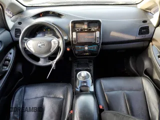 2015 Nissan LEAF SV with VIN 1N4AZ0CP2FC317732, listed as a Copart auction lot 39005553 with 116,896 mi miles. Bid and sale history available at carsss.com. Image 8.