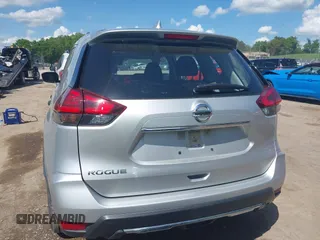 2020 Nissan Rogue SV with VIN JN8AT2MT9LW040448, listed as a IAAI auction lot 42040086 with 58,028 mi miles and . Bid and sale history available at carsss.com. Image 17.