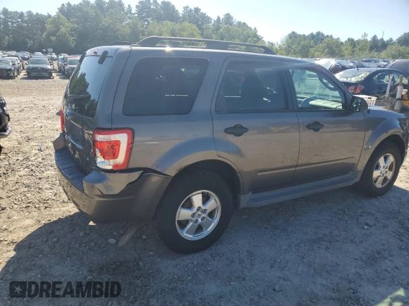 2011 Ford Escape XLT z VIN 1FMCU9D78BKC35522, wystawiony jako Copart lot #65952115 z przebiegiem 130 875 mil mil oraz Czysty tytuł • Clean title. Historia ofert i sprzedaży dostępna na DreamBid. Obrazek 3.
