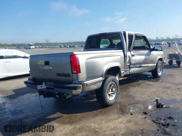 1998 Chevrolet Silverado 1500 with VIN 2GCEC19R9W1242951, listed as a IAAI auction lot 41846786 with 177,559 mi miles and . Bid and sale history available at DreamBid. Image 4.