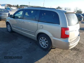 2015 Chrysler Town & Country Touring with VIN 2C4RC1BG8FR537647, listed as a IAAI auction lot 41888638 with 146,866 mi miles. Bid and sale history available at carsss.com. Image 3.