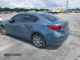 2015 Mazda 3 i Sport z VIN 3MZBM1U70FM168296, wystawiony jako IAAI lot #42175840 z przebiegiem 185 519 mil mil oraz . Historia ofert i sprzedaży dostępna na DreamBid. Obrazek 3.