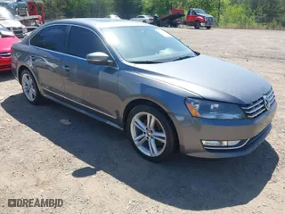 2013 Volkswagen Passat SEL Premium with VIN 1VWCM7A34DC055684, listed as a IAAI auction lot 42039636 with 167,746 mi miles. Bid and sale history available at carsss.com. Image 1.