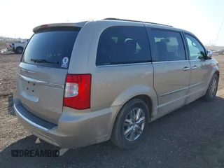 2012 Chrysler Town & Country Touring-L with VIN 2C4RC1CG0CR340692, listed as a IAAI auction lot 42112578 with 200,681 mi miles. Bid and sale history available at carsss.com. Image 4.