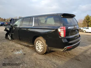 2022 Chevrolet Suburban LT with VIN 1GNSKCKD3NR267907, listed as a Copart auction lot 83075794 with 0 mi miles and Salvage Title. Bid and sale history available at carsss.com. Image 2.