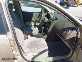 2008 Chevrolet Malibu Classic LT with VIN 1G1ZT58N78F128233, listed as a IAAI auction lot 41755877 with 197,716 mi miles. Bid and sale history available at carsss.com. Image 5.