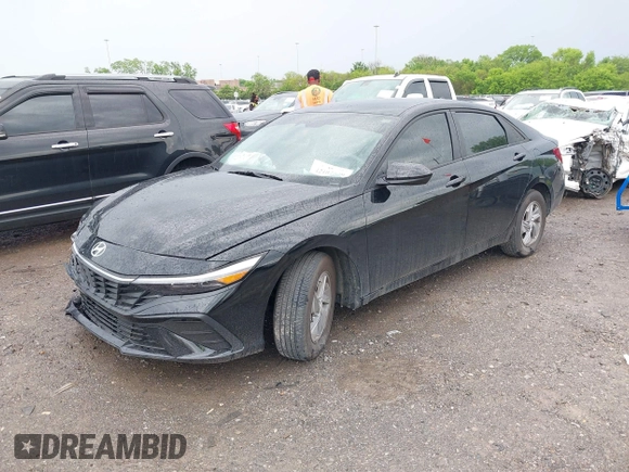 2024 Hyundai Elantra SE с VIN KMHLL4DG3RU829049, выставлен на аукционе IAAI как лот 42102549 с пробегом 12 021 миль миль и . История ставок и продаж доступна на DreamBid. Изображение 2.