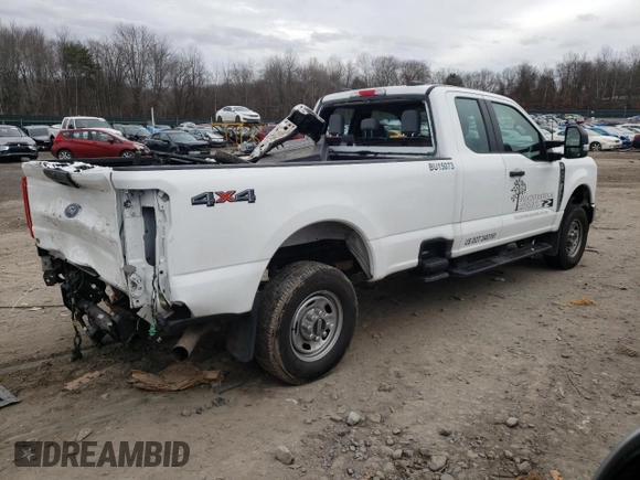 2023 Ford F-350 с VIN 1FT8X3BA3PEC79964, выставлен на аукционе Copart как лот 80507954 с пробегом 18 604 миль миль и Списание • Salvage title. История ставок и продаж доступна на DreamBid. Изображение 3.