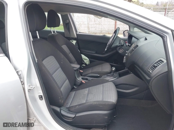 2016 Kia Forte 5-Door EX with VIN KNAFX5A85G5496365, listed as a IAAI auction lot 41920359 with 127,907 mi miles. Bid and sale history available at carsss.com. Image 5.