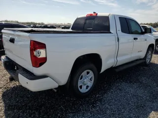 2021 Toyota Tundra 2WD SR with VIN 5TFRY5F10MX296082, listed as a Copart auction lot 77443874 with 27,260 mi miles and Salvage Title. Bid and sale history available at carsss.com. Image 3.