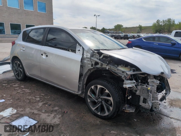 2016 Scion iM z VIN JTNKARJE8GJ518412, wystawiony jako Copart lot #56899965 z przebiegiem 66 833 mil mil oraz Szkoda całkowita • Salvage title. Historia ofert i sprzedaży dostępna na DreamBid. Obrazek 4.