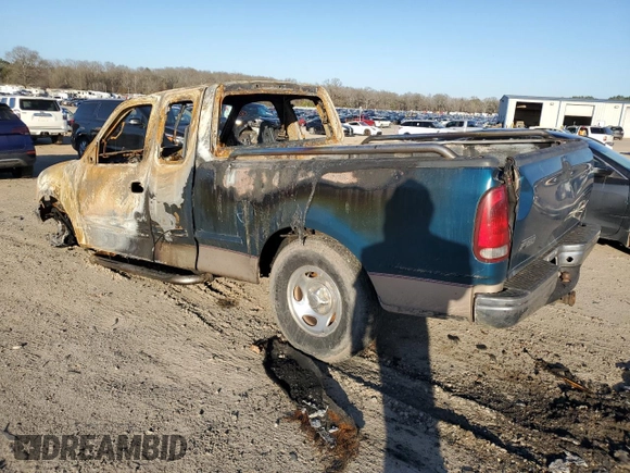 2000 Ford F-150 XL with VIN 1FTRX17L6YNB61928, listed as a Copart auction lot 43136575 with 0 mi miles and Non Repairable. Bid and sale history available at carsss.com. Image 2.