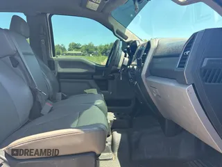2017 Ford F-250 XLT with VIN 1FT7X2B69HEE28459, listed as a Copart auction lot 55882185 with 182,045 mi miles and Clean title. Bid and sale history available at DreamBid. Image 5.