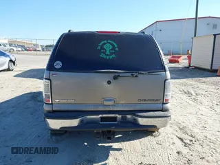 2003 Chevrolet Tahoe LS with VIN 1GNEK13Z03J294201, listed as a IAAI auction lot 41656836 with 302,922 mi miles. Bid and sale history available at carsss.com. Image 16.