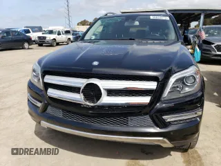 2015 Mercedes-Benz GL-Class GL 350 BlueTEC with VIN 4JGDF2EE8FA530053, listed as a Copart auction lot 50633273 with 136,030 mi miles. Bid and sale history available at carsss.com. Image 5.