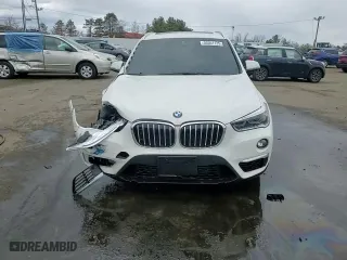 2017 BMW X1 xDrive28i with VIN WBXHT3C31H5F85452, listed as a Copart auction lot 50351125 with 61,954 mi miles and Salvage Title. Bid and sale history available at carsss.com. Image 14.