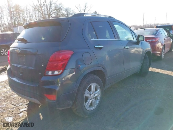 2018 Chevrolet Trax LT with VIN KL7CJLSB2JB615825, listed as a IAAI auction lot 41314591 with 142,064 mi miles. Bid and sale history available at carsss.com. Image 4.