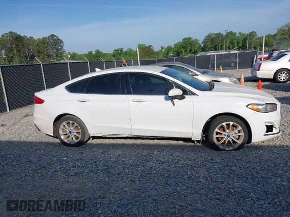 2019 Ford Fusion SE with VIN 3FA6P0LU6KR152166, listed as a IAAI auction lot 42086365 with 158,557 mi miles and . Bid and sale history available at DreamBid. Image 13.