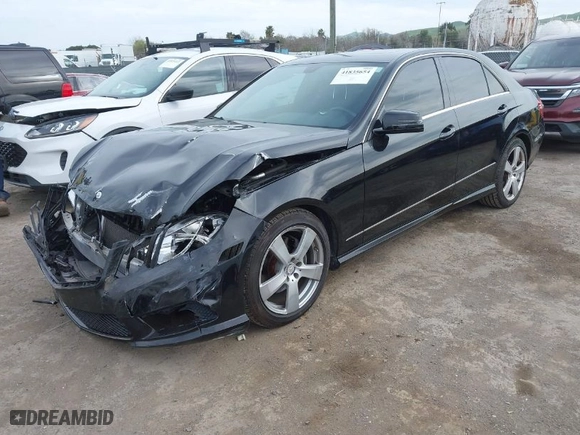 2011 Mercedes-Benz E-Class E 350 Luxury with VIN WDDHF5GB1BA272288, listed as a IAAI auction lot 41835654 with 160,807 mi miles. Bid and sale history available at carsss.com. Image 2.