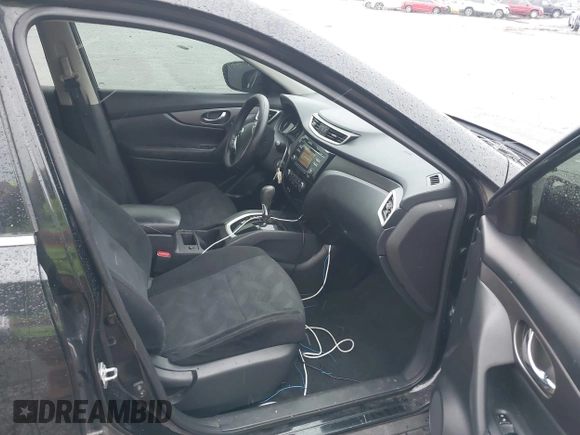 2016 Nissan Rogue SL with VIN 5N1AT2MT1GC850588, listed as a IAAI auction lot 38319626 with 116,748 mi miles. Bid and sale history available at carsss.com. Image 5.