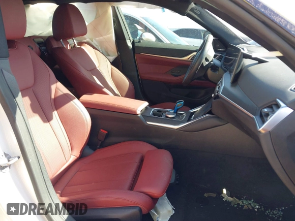 2023 BMW i4 eDrive40 z VIN WBY73AW08PFN72118, wystawiony jako IAAI lot #41849570 z przebiegiem 27 118 mil mil oraz . Historia ofert i sprzedaży dostępna na DreamBid. Obrazek 5.