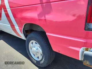 2010 Ford Econoline Cargo Commercial z VIN 1FTNE2EL2ADA74603, wystawiony jako IAAI lot #42511184 z przebiegiem 161 715 mil mil oraz . Historia ofert i sprzedaży dostępna na DreamBid. Obrazek 23.