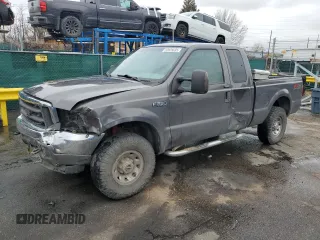 2004 Ford F-250 with VIN 3FTNX21L34MA01698, listed as a Copart auction lot 52825635 with 194,189 mi miles and Salvage title. Bid and sale history available at DreamBid. Image 1.