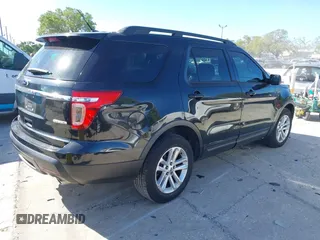 2015 Ford Explorer with VIN 1FM5K7B85FGB03681, listed as a IAAI auction lot 41840380 with 192,387 mi miles and . Bid and sale history available at carsss.com. Image 4.