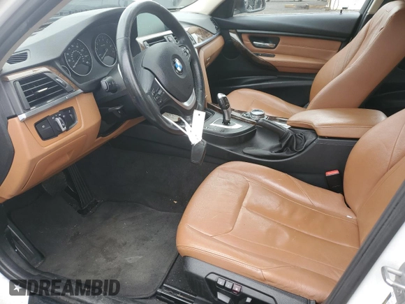2014 BMW 3 Series 328i xDrive с VIN WBA3B5G55ENS11000, выставлен на аукционе Copart как лот 60716015 с пробегом 123 609 миль миль и Списание • Salvage title. История ставок и продаж доступна на DreamBid. Изображение 7.
