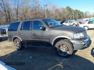 2000 Ford Expedition XLT with VIN 1FMRU1664YLB83051, listed as a IAAI auction lot 41326759 with 227,719 mi miles and . Bid and sale history available at DreamBid. Image 13.