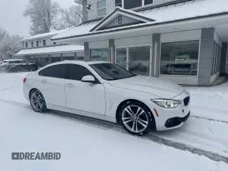 2016 BMW 4 Series 428i z VIN WBA4A9C53GG507015, wystawiony jako Copart lot #44042195 z przebiegiem 184 240 mil mil oraz Czysty tytuł • Clean title. Historia ofert i sprzedaży dostępna na DreamBid. Obrazek 1.