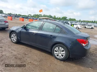 2014 Chevrolet Cruze LS z VIN 1G1PA5SG3E7286517, wystawiony jako IAAI lot #42427439 z przebiegiem 189 364 mil mil oraz . Historia ofert i sprzedaży dostępna na DreamBid. Obrazek 3.