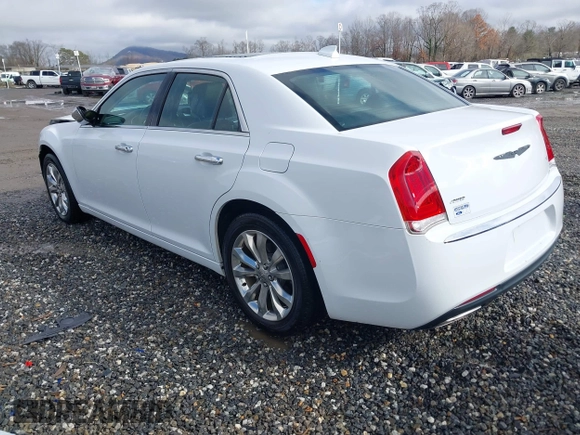 2019 Chrysler 300 Limited with VIN 2C3CCAKGXKH577948, listed as a IAAI auction lot 40908813 with 117,602 mi miles. Bid and sale history available at carsss.com. Image 3.