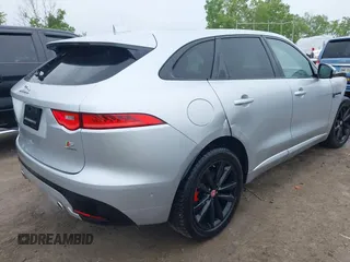 2017 Jaguar F-Pace z VIN SADCP2BV4HA049757, wystawiony jako IAAI lot #42355061 z przebiegiem 45 116 mil mil oraz . Historia ofert i sprzedaży dostępna na DreamBid. Obrazek 4.