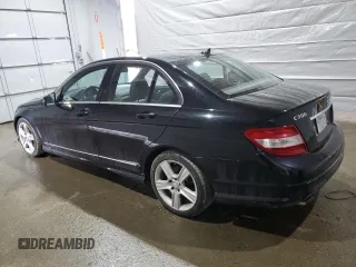 2011 Mercedes-Benz C 300 Sport z VIN WDDGF8BB5BR163628, wystawiony jako Copart lot #47662925 z przebiegiem 101 438 mil mil oraz Szkody całkowita. Historia ofert i sprzedaży dostępna na DreamBid. Obrazek 2.