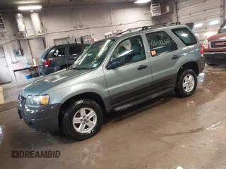 2005 Ford Escape XLS Value with VIN 1FMYU92Z25KD28826, listed as a IAAI auction lot 41638262 with 1 mi miles. Bid and sale history available at carsss.com. Image 2.