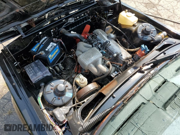 1983 BMW 3 Series z VIN WBAAG3306D9005277, wystawiony jako Copart lot #71227614 z przebiegiem 190 318 mil mil oraz Czysty tytuł • Clean title. Historia ofert i sprzedaży dostępna na DreamBid. Obrazek 11.