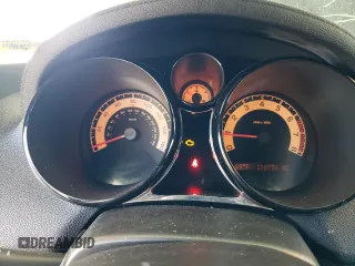 2008 Saturn Sky Red Line z VIN 1G8MF35XX8Y120130, wystawiony jako Copart lot #77553434 z przebiegiem 110 716 mil mil oraz Tytuł czysty. Historia ofert i sprzedaży dostępna na DreamBid. Obrazek 9.