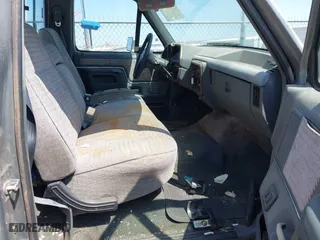 1989 Ford 1/2 Ton Trucks with VIN 1FTDF15N8KNB43830, listed as a IAAI auction lot 41905103 with 69,156 mi miles. Bid and sale history available at carsss.com. Image 5.