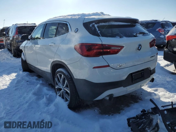 2018 BMW X2 xDrive28i with VIN WBXYJ5C35JEF80424, listed as a Copart auction lot 45007945 with 60,398 mi miles and Salvage Title. Bid and sale history available at carsss.com. Image 2.