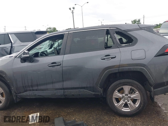 2022 Toyota RAV4 XLE с VIN 2T3P1RFV0NC311712, выставлен на аукционе IAAI как лот 42683117 с пробегом 87 493 миль миль и . История ставок и продаж доступна на DreamBid. Изображение 14.