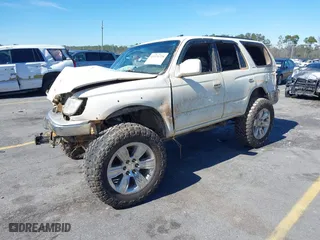 2000 Toyota 4Runner SR5 with VIN JT3HN86R5Y0307401, listed as a IAAI auction lot 41639228 with 318,815 mi miles. Bid and sale history available at carsss.com. Image 2.