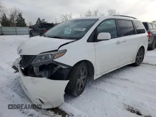 2016 Toyota Sienna SE с VIN 5TDXK3DCXGS746686, выставлен на аукционе Copart как лот 89397805 с пробегом 124 125 миль миль и Списание • Salvage title. История ставок и продаж доступна на DreamBid. Изображение 1.