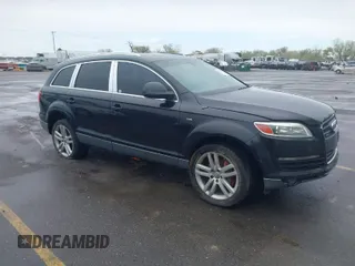 2008 Audi Q7 4.2L Premium with VIN WA1BV74L48D010147, listed as a IAAI auction lot 42063353 with 214,409 mi miles. Bid and sale history available at carsss.com. Image 1.