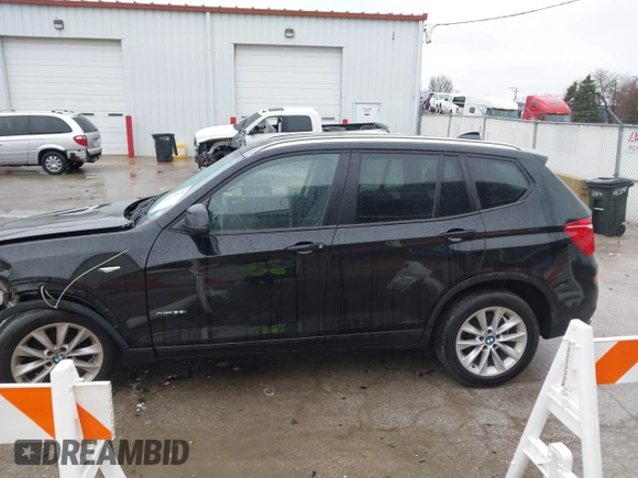 2015 BMW X3 xDrive28i z VIN 5UXWX9C53F0D57118, wystawiony jako IAAI lot #41476820 z przebiegiem 106 036 mil mil oraz . Historia ofert i sprzedaży dostępna na DreamBid. Obrazek 15.