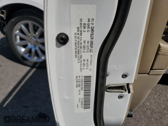 2012 Chrysler 300 C z VIN 2C3CCAET6CH195930, wystawiony jako Copart lot #54779835 z przebiegiem 103 022 mil mil oraz Szkoda całkowita • Salvage title. Historia ofert i sprzedaży dostępna na DreamBid. Obrazek 12.